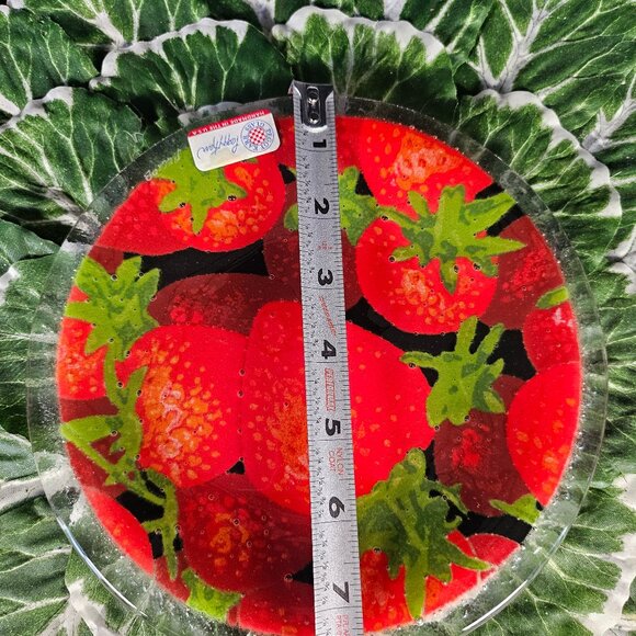 Peggy Karr 8" Strawberry Plate SWO8P Fused Art Glass Plate In Box Signed P KARR - Picture 8 of 11